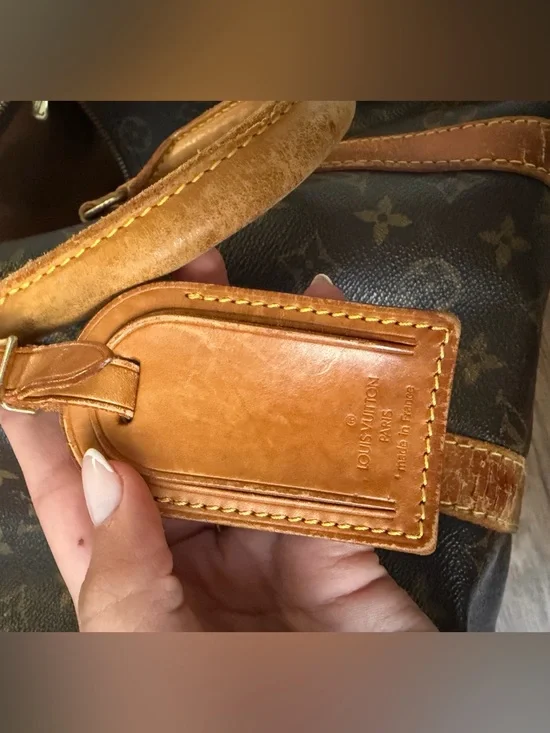 LV Travel Bag - Picture 6 of 7